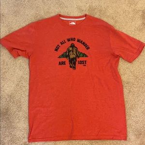 Men’s NorthFace shirt